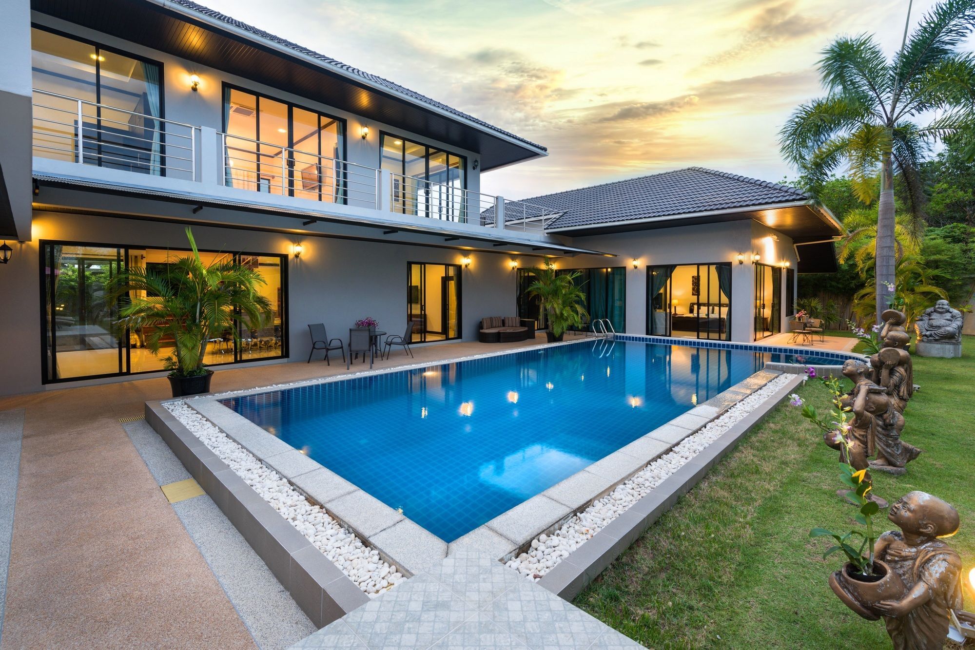Grand Luxury Beyond